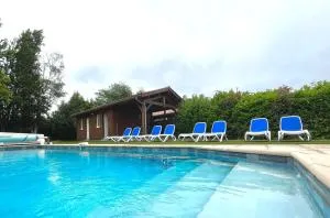 Villa spacieuse à Sainte-Eulalie-en-Born, terrasse, piscine privée - Gastes