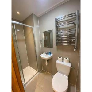 F407-4th Flr Studio for 2 Near Hyde Park