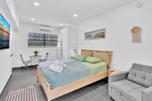 Beachfront & Pool Near Marriott Hollywood Beach