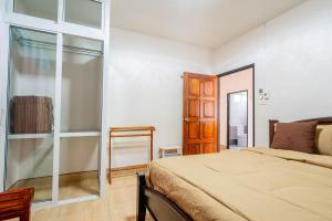 Bangsaphan Paradise Brown House