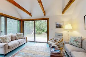 Chilmark Guest House