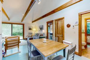 Chilmark Guest House