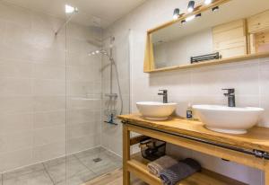 Chalets Chalet Mazot Savoyard : photos des chambres