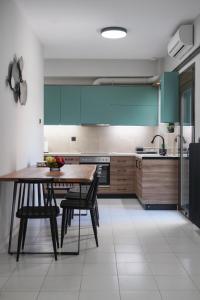 Dedalos City Apartment