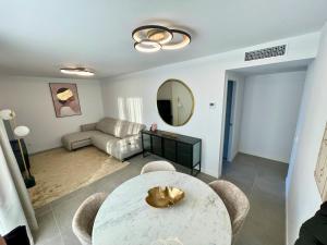 Modern 3-Bedroom with Padel and Pool Access