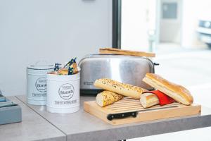 Hotels Holidays & Work HOTEL : photos des chambres