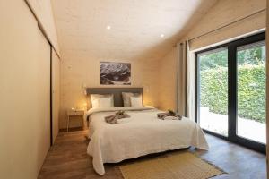 NEW Hello Zeeland - Watervliet Oyster Lodge