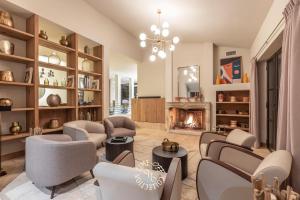 Domaine du Manouiyé by Time Off Collection