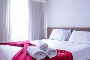 FLAT VPM - Cozinha, Varanda, Ar Cond, Estacionamento, Cama Queen, Vista Incrível, 400mb Wi-fi, TV Smart, Serviços de Streaming, Ducha Forte, Próximo a Barra da Tijuca e Recreio, 10min de carro da Praia