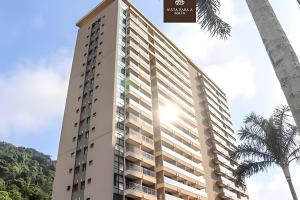 FLAT VPM - Cozinha, Varanda, Ar Cond, Estacionamento, Cama Queen, Vista Incrível, 400mb Wi-fi, TV Smart, Serviços de Streaming, Ducha Forte, Próximo a Barra da Tijuca e Recreio, 10min de carro da Praia