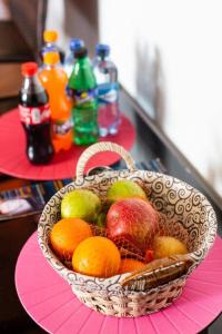 Luxurious suite with king bed n pool