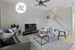 3 Kings Garage Front Yard Washer & Dryer - Old Hickory