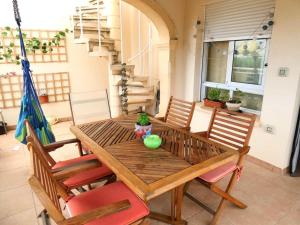 Rabdells con piscina apartamento