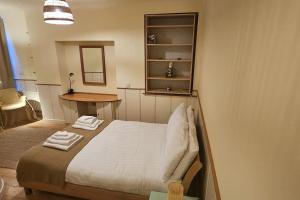 Hideaway Garden Paradise