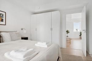 Grand Penthouse Suite With Private Rooftop Terrace