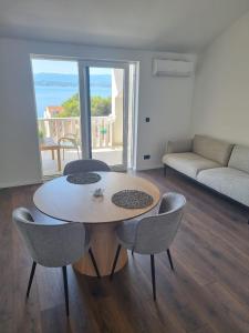 Apartments & Rooms LUKA - 3hvězdičkové hotely ve městě Bol