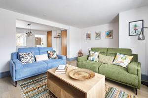 Host & Stay - Damson Cottage