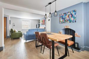 Host & Stay - Damson Cottage