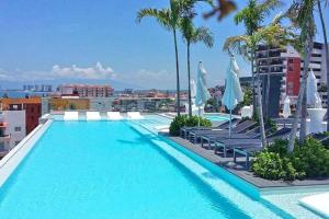 DTerrace Luxe 2bd 2ba Romantic Zone Los Muertos Beach and Pier