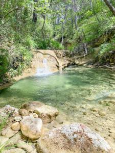 Maisons de vacances Maison de campagne dans le parc regional du Verdon - Bastide 140m2 et Bastidon 85m2 : photos des chambres