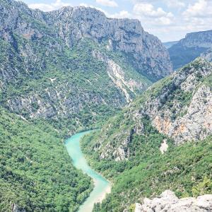 Maisons de vacances Maison de campagne dans le parc regional du Verdon - Bastide 140m2 et Bastidon 85m2 : photos des chambres