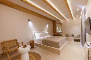 Halo Santorini - Living Experience