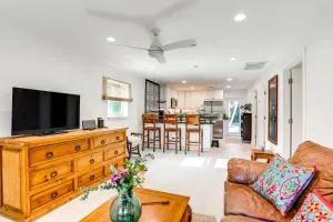 Vibrant North Palm Beach Home about 2 Mi to Beach! - Juno Beach