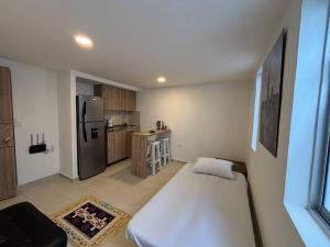 Apartaestudio moderno cerca al cable