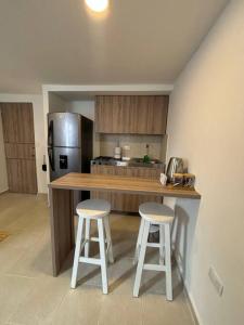 Apartaestudio moderno cerca al cable