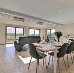 Maisons de vacances Gite les goelands : Maison 4 Chambres