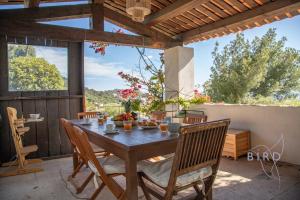 Villa Bonnard in Nice Sea and city View & Pool