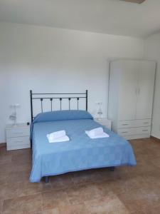 Double Room with Private Bathroom room in Villas Montemar