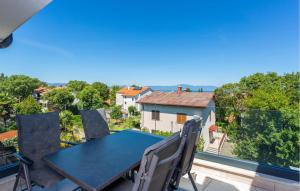 Nice Apartment In Malinska With Wifi - 4hvězdičkové hotely ve městě Malinska