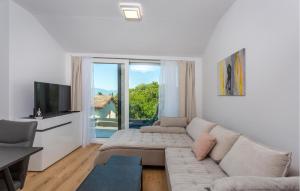 Nice Apartment In Malinska With Wifi