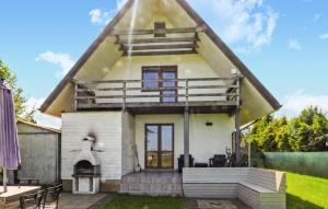 Cozy Home In Podamirowo With Lake View