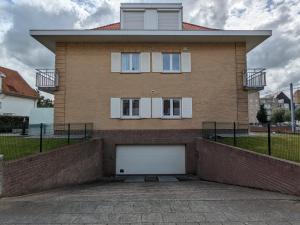 Christina - Appartement familial avec parking privé, Nieuwpoort-Bad
