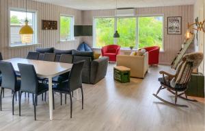 3 Bedroom Nice Home In Skjern