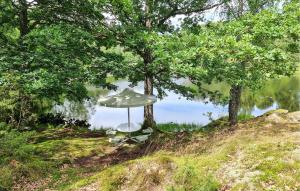 1 Bedroom Awesome Home In Västerlanda