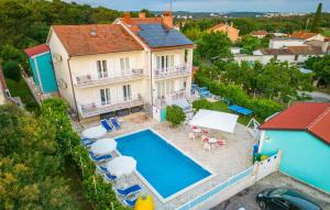 Lovely Apartment In Pula With Wifi