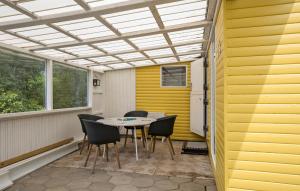 1 Bedroom Gorgeous Home In Aakirkeby