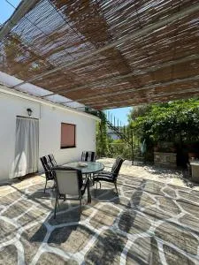 Naia House - Pouríon