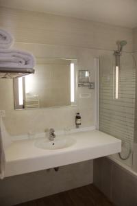 Hotels Auberge du Lac, Sure Hotel Collection by Best Western : photos des chambres