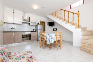Apartment Lina 1 