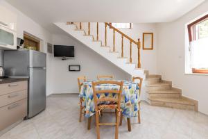 Apartment Lina 1 