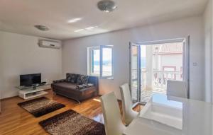 Amazing Apartment In Novi Vinodolski 