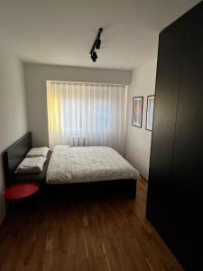 Skopje Modern 2-Bedroom Apartment with Mountain View