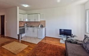 Cozy Apartment In Novi Vinodolski