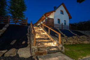 Bieszczadzkie Wzgórze Domki 724-472-882