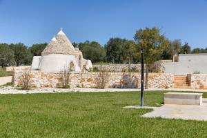 Trullo white moon