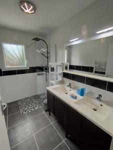 Maisons de vacances Maison 4 chambres : photos des chambres